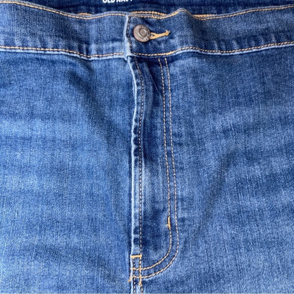 Old Navy Womens Mid Rise Roll Up  Denim Shorts Size 26 Light Wash NWT - Picture 8 of 13